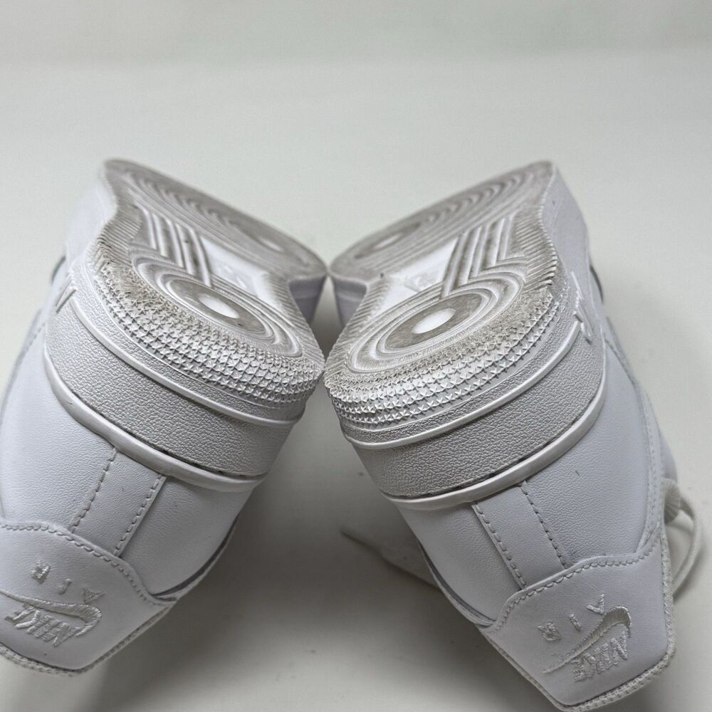Nike Air Force 1 '07 Low Womens 9.5 Triple White Leather Athletic Shoes Sneakers - Picture 15 of 16
